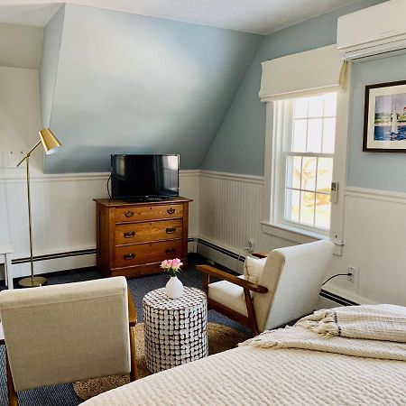 Ashley Manor Bed and Breakfast Barnstable Exteriör bild