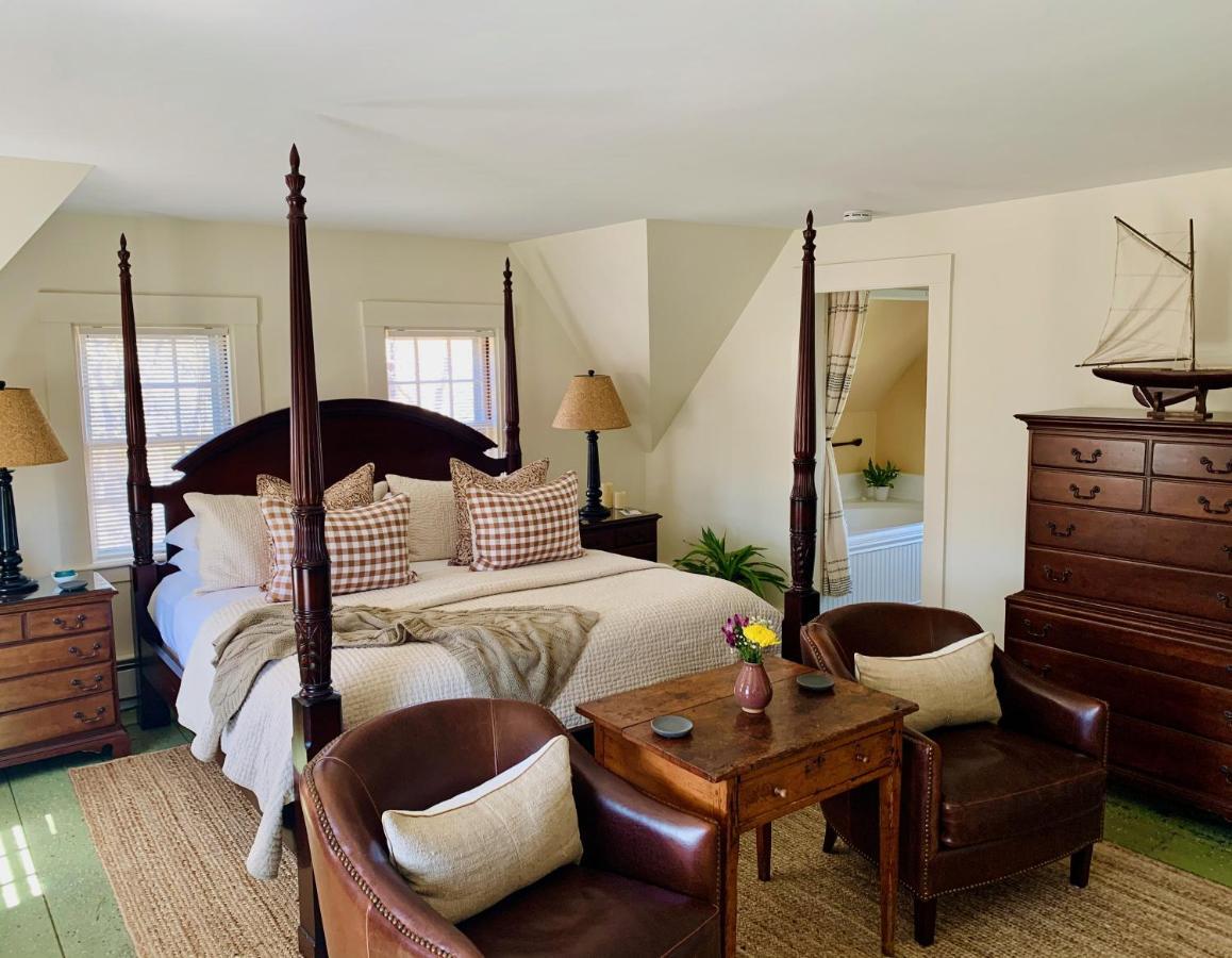 Ashley Manor Bed and Breakfast Barnstable Exteriör bild