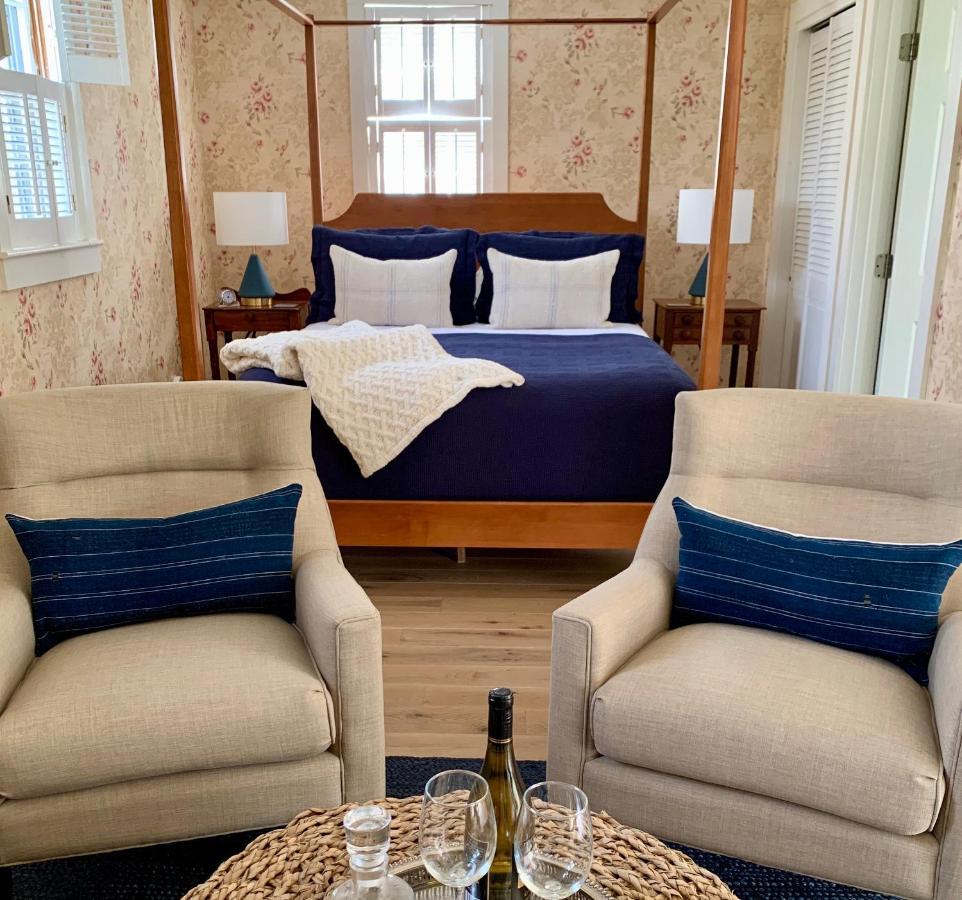 Ashley Manor Bed and Breakfast Barnstable Exteriör bild
